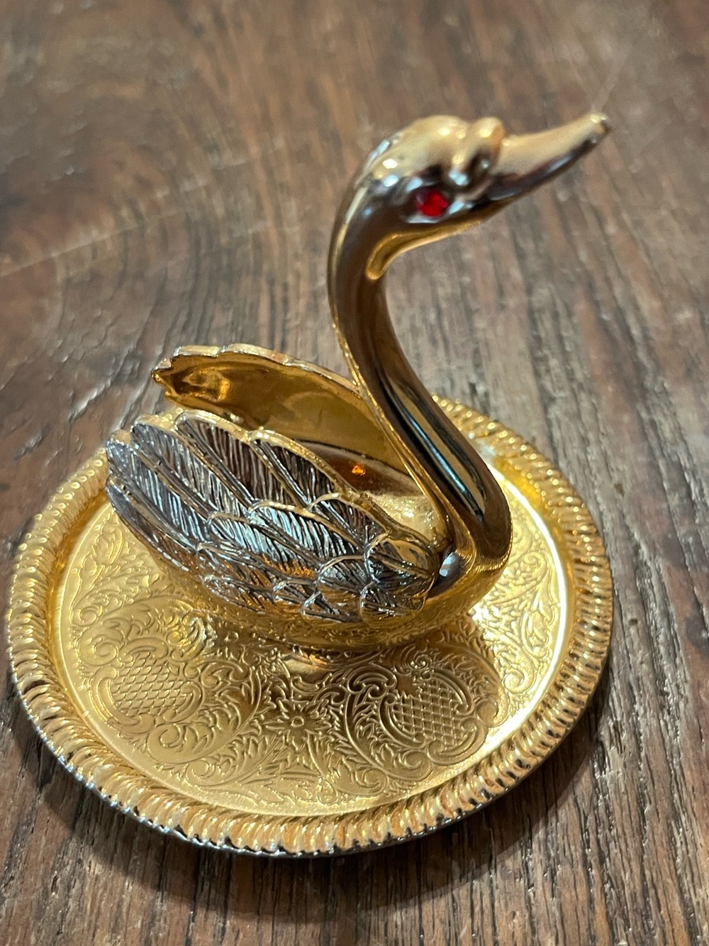 Vintage Gold Tone Plated Swan Ring Holder Trinket Dish - Made in Hong Kong